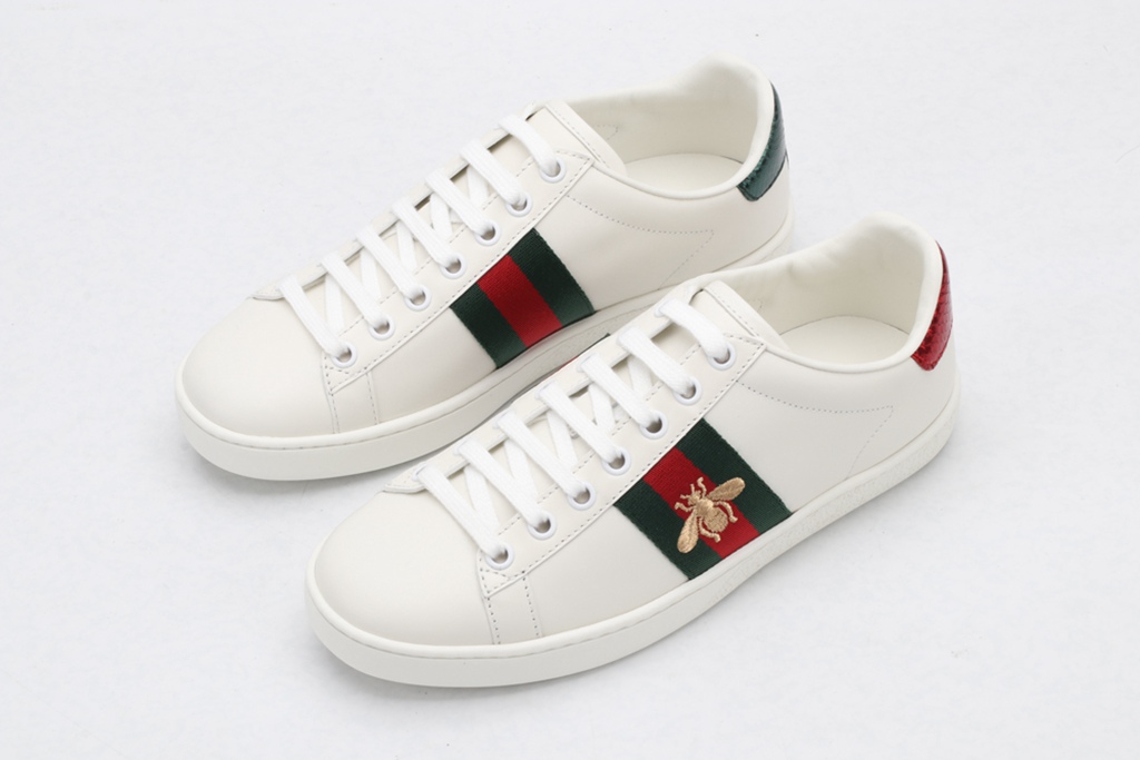 Women s Ace sneaker with bee